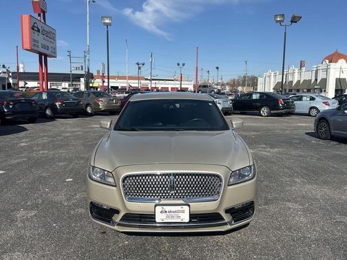 2017 Lincoln Continental Select