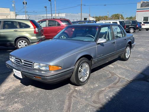 1991 Pontiac Bonneville LE