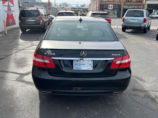 2011 Mercedes-Benz E-Class 4MATIC