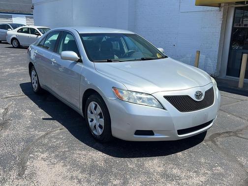 Titanium Metallic 2007 Toyota Camry LE