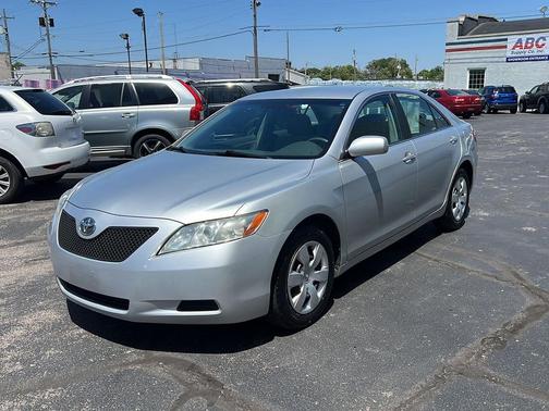 Titanium Metallic 2007 Toyota Camry LE
