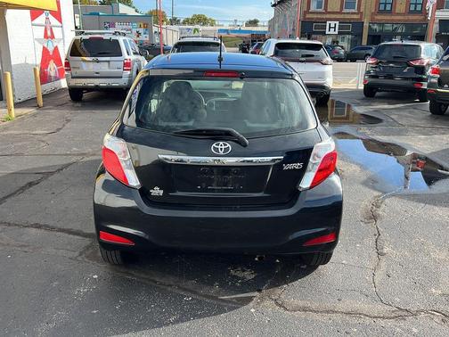 2014 Toyota Yaris L