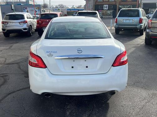 2011 Nissan Maxima S