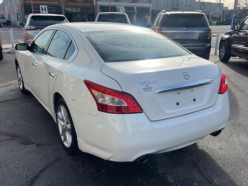 2011 Nissan Maxima S