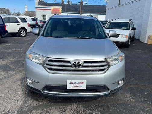2013 Toyota Highlander SE
