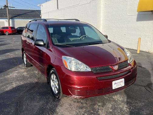 2005 Toyota Sienna CE