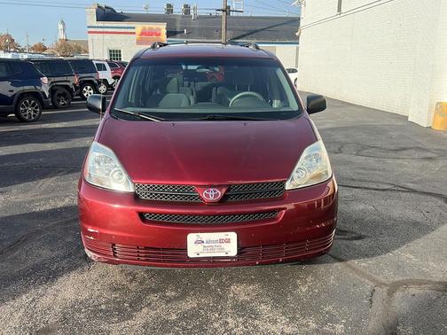2005 Toyota Sienna CE