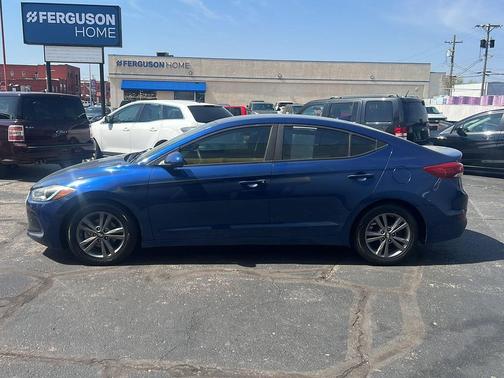 Lakeside Blue 2017 Hyundai ELANTRA SE