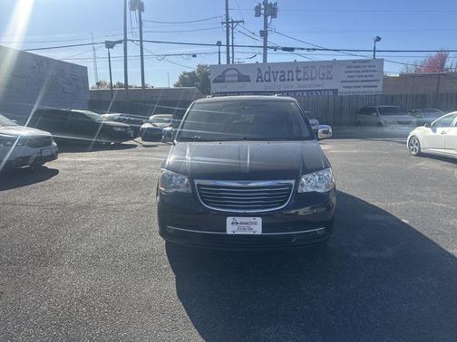 2011 Chrysler Town & Country Touring-L