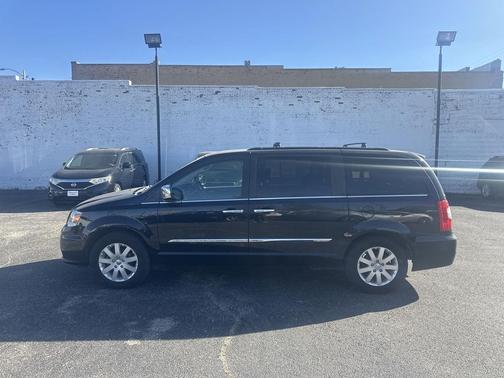 2011 Chrysler Town & Country Touring-L