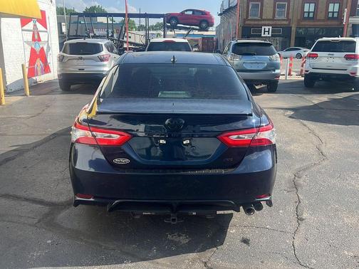 Galactic Aqua Mica 2020 Toyota Camry SE