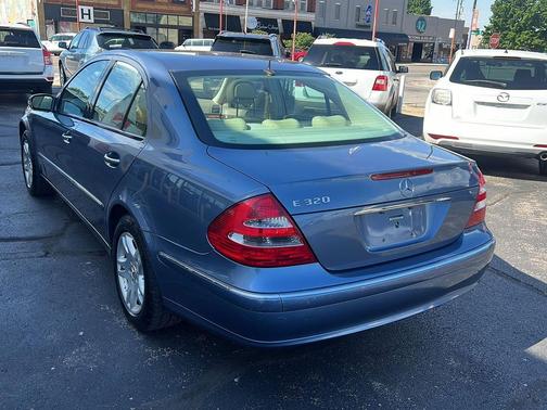 BLUE 2003 Mercedes-Benz E-Class 3.2L