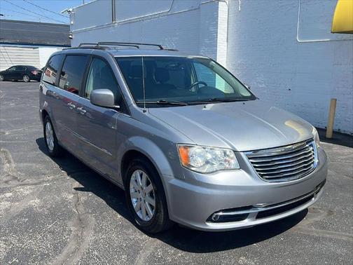 2014 Chrysler Town & Country Touring