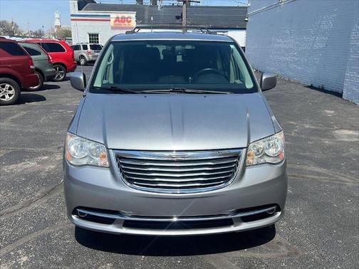 2014 Chrysler Town & Country Touring