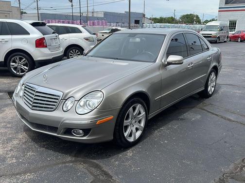 GOLD 2007 Mercedes-Benz E-Class 3.5L
