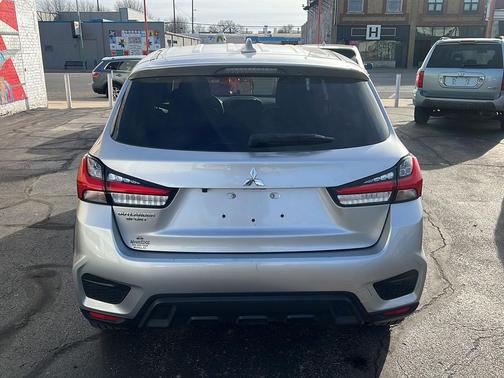 2022 Mitsubishi Outlander Sport 2.0 ES