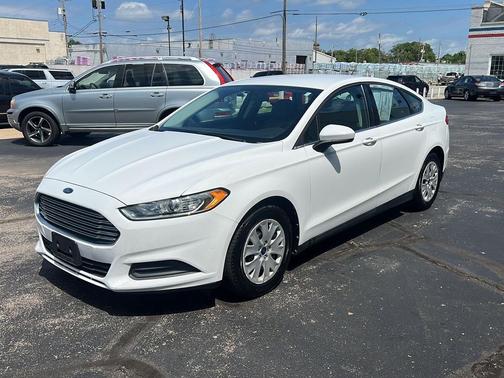 Oxford White 2013 Ford Fusion S