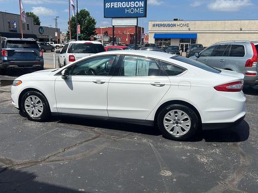 Oxford White 2013 Ford Fusion S