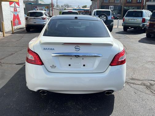 2011 Nissan Maxima SV