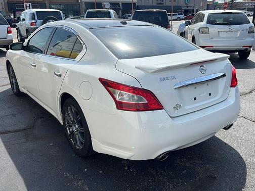 2011 Nissan Maxima SV