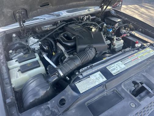 2001 Ford Explorer Sport Trac Base