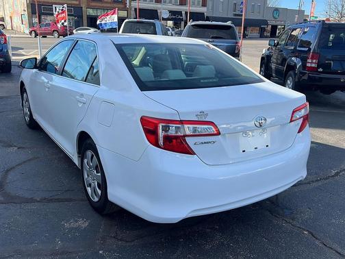 2013 Toyota Camry LE
