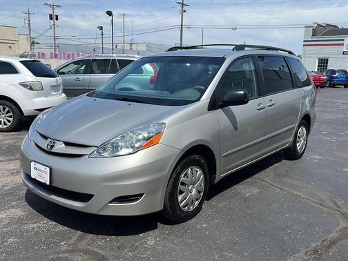 Silver Shadow Pearl 2006 Toyota Sienna LE