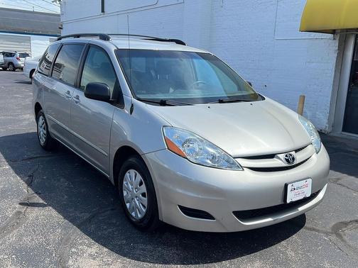 Silver Shadow Pearl 2006 Toyota Sienna LE