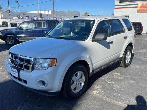 2011 Ford Escape XLS
