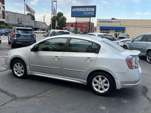 Brilliant Silver Metallic 2009 Nissan Sentra 2.0 SR