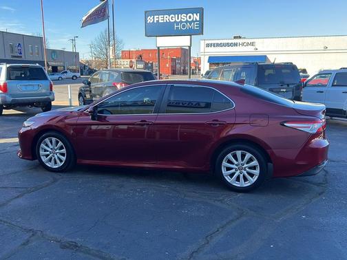 2020 Toyota Camry LE