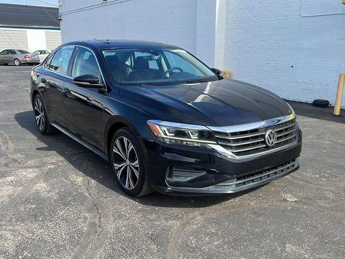 2021 Volkswagen Passat 2.0T SE