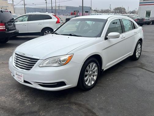 2013 Chrysler 200 Touring