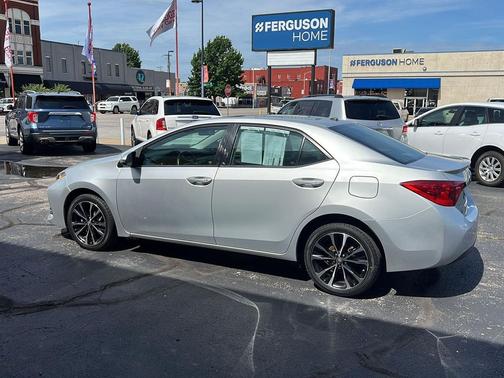 Classic Silver Metallic 2017 Toyota Corolla XSE
