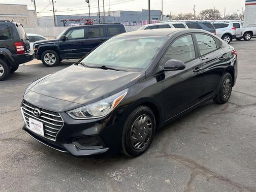 2020 Hyundai Accent SE