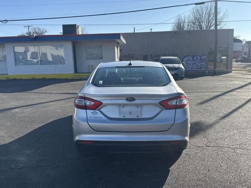 2013 Ford Fusion S