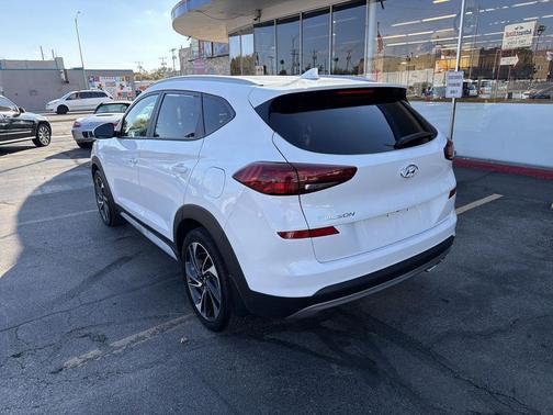 White Cream 2021 Hyundai TUCSON Sport