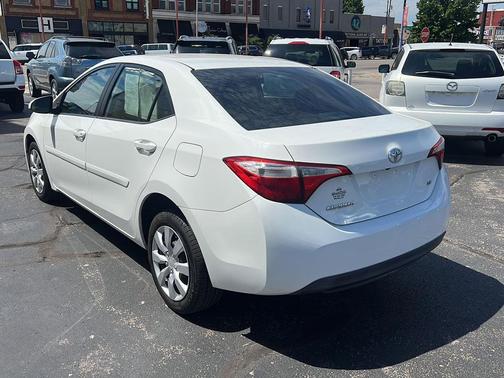 Super White 2014 Toyota Corolla LE