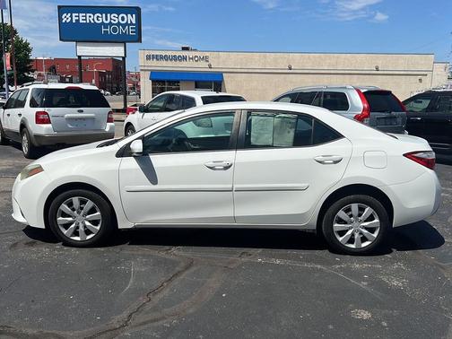 Super White 2014 Toyota Corolla LE
