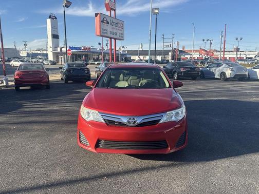 2013 Toyota Camry LE