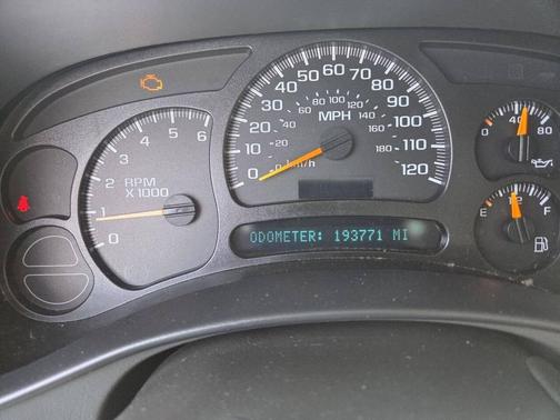Gray 2005 Chevrolet Silverado 1500 Z71 Extended Cab