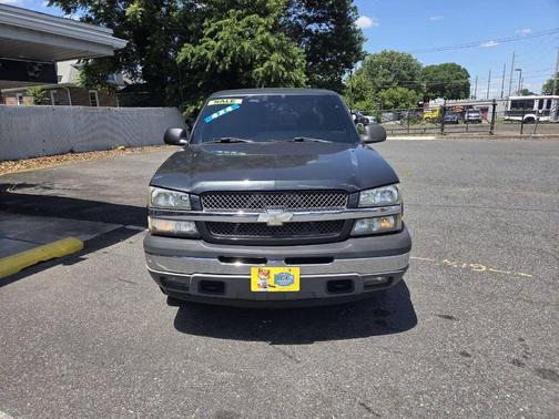 Gray 2005 Chevrolet Silverado 1500 Z71 Extended Cab