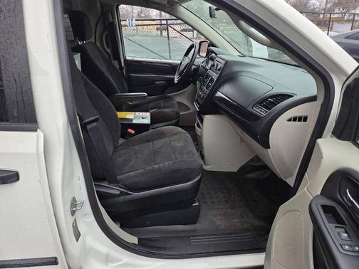 2013 RAM Cargo Tradesman