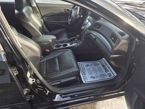 2013 Acura ILX 2.0L Technology