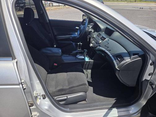 Silver 2008 Honda Accord EX