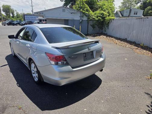 Silver 2008 Honda Accord EX