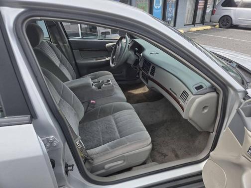 2003 Chevrolet Impala Base