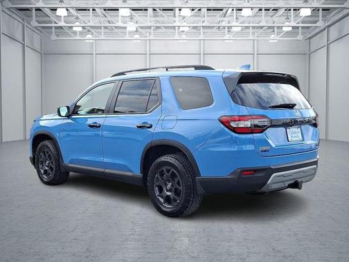 2023 Honda Pilot TrailSport