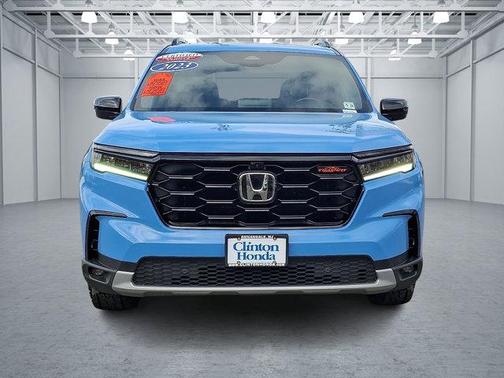 2023 Honda Pilot TrailSport
