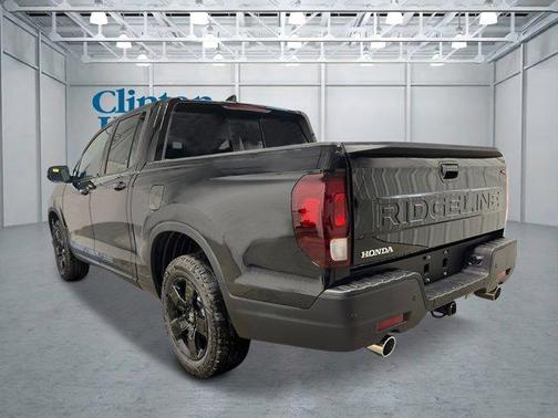 Crystal Black Pearl 2026 Honda Ridgeline Black Edition